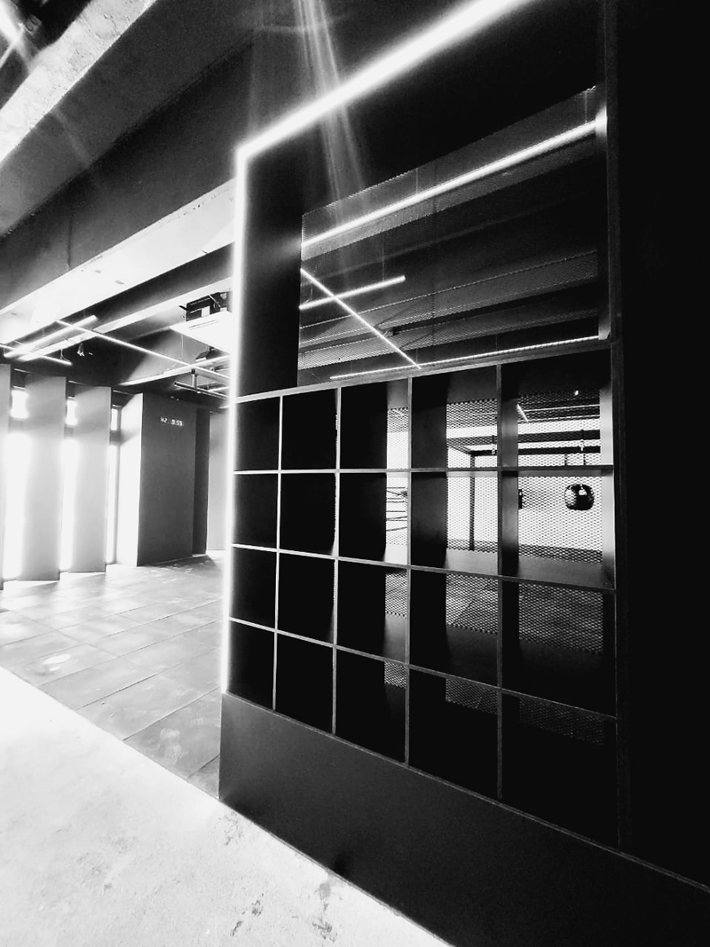 Instalación de mobiliario sobre diseño