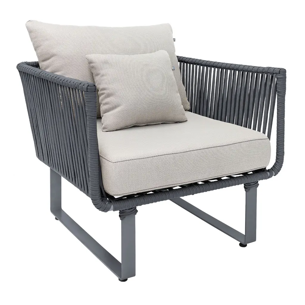 Vallarta_sillon_metal_negro_cuerda_negra_y_loneta_antidecoloracion_Exterior_techado.webp