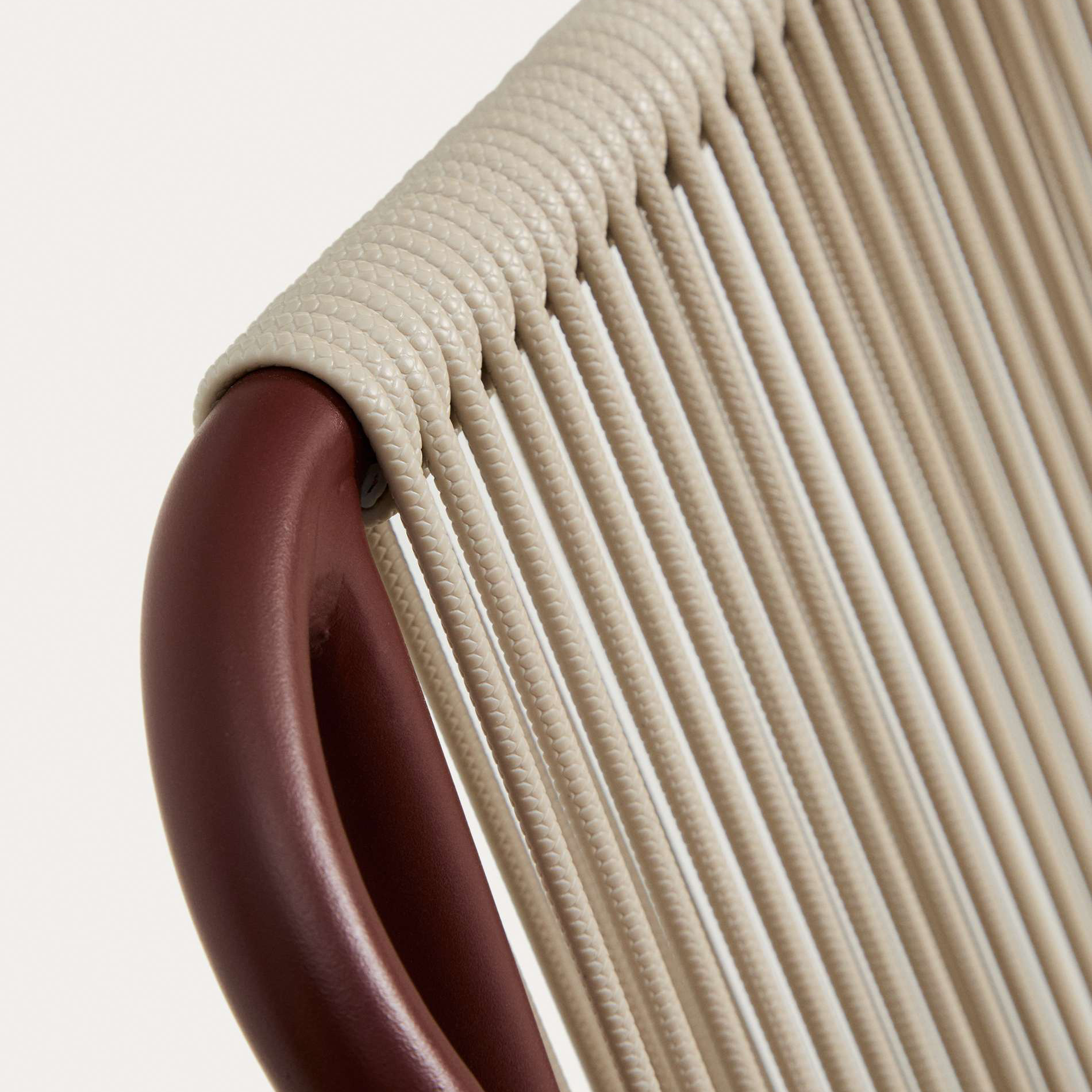 Zivia_silla_Exterior_100_31796.png